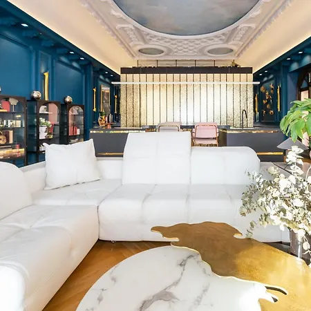 Chezmoihomes Gallery Loft Granada